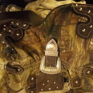 Realtree Brown camoflage handbag